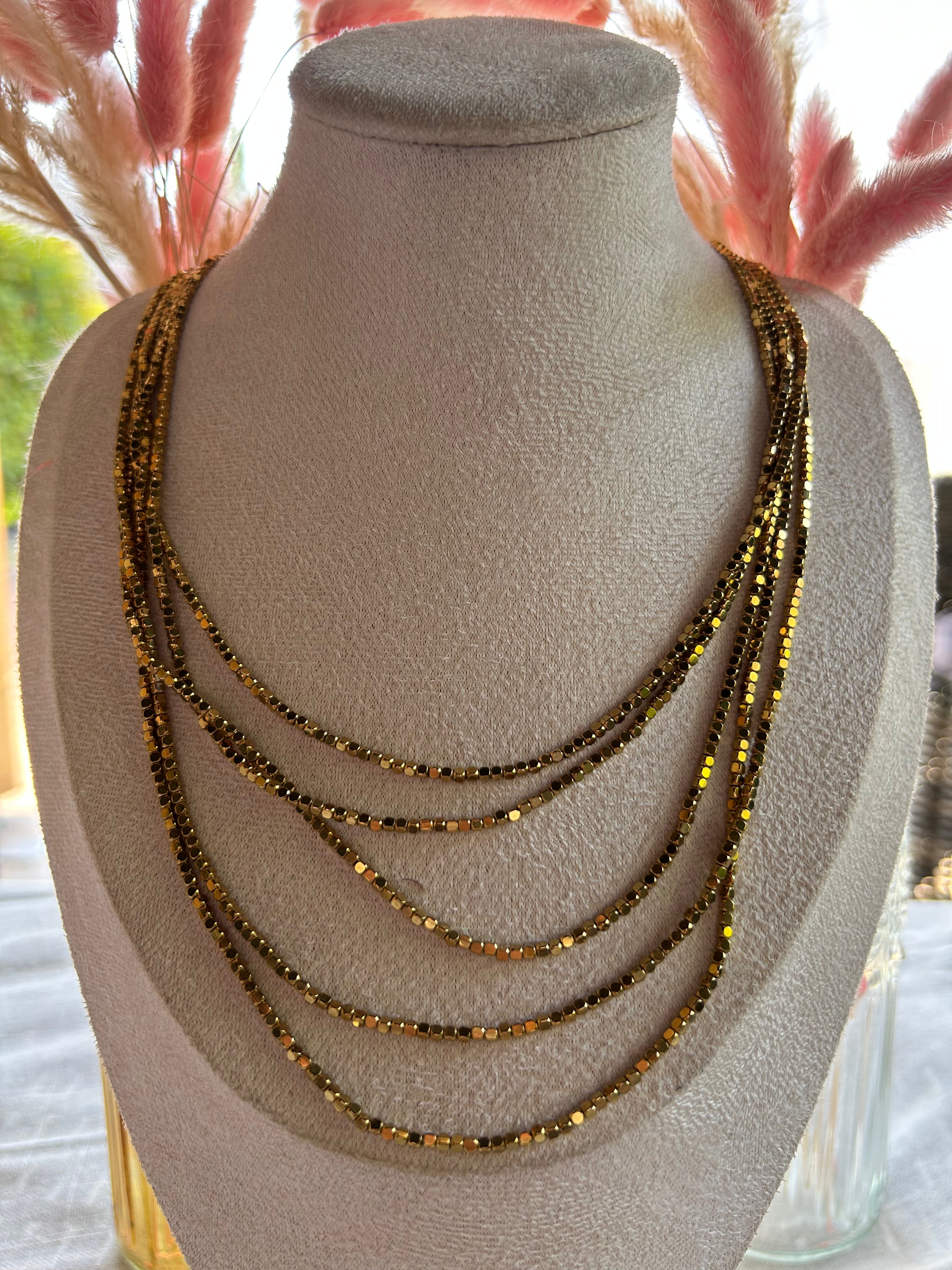 collier multirangs