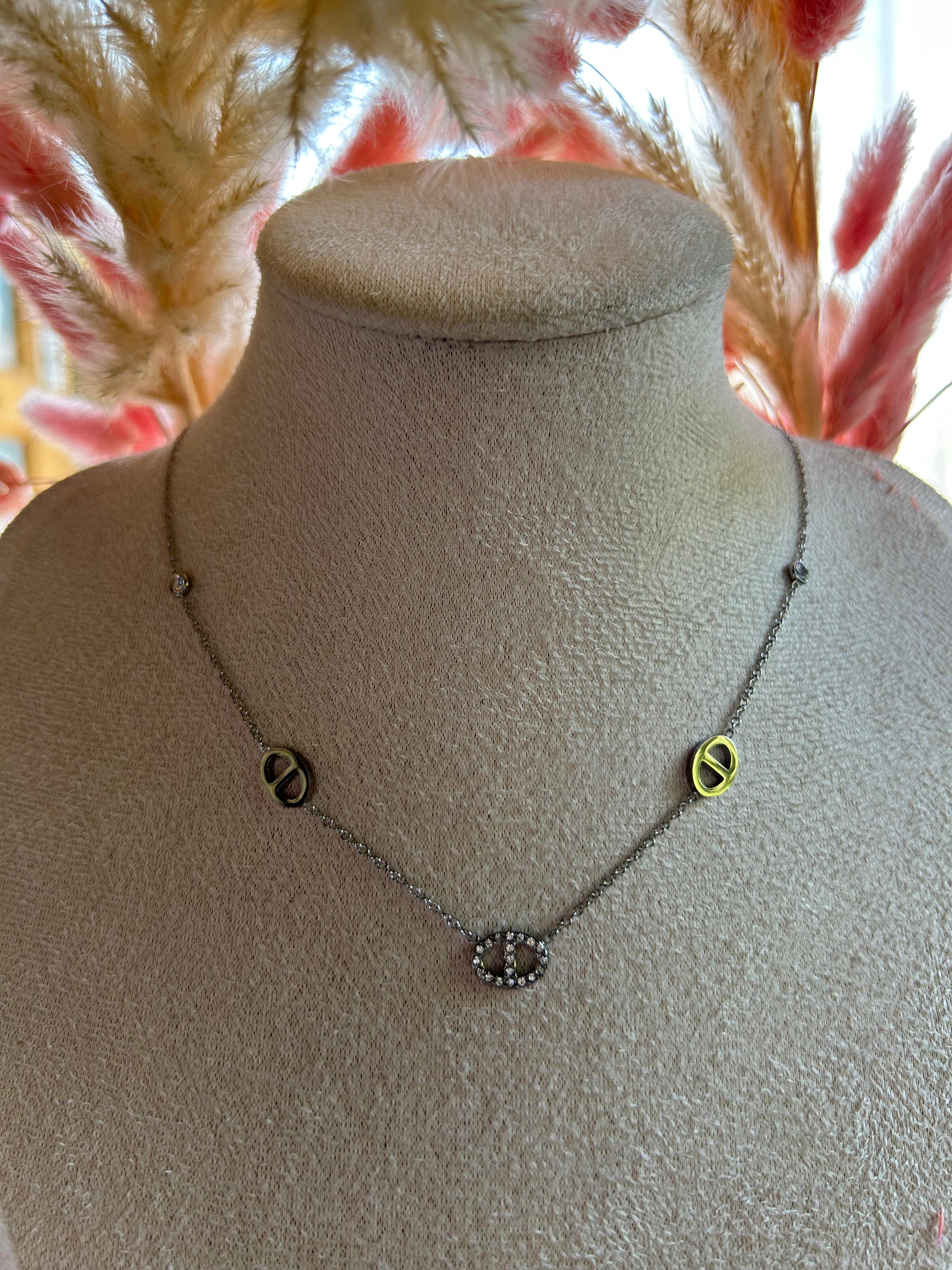 collier marine strass
