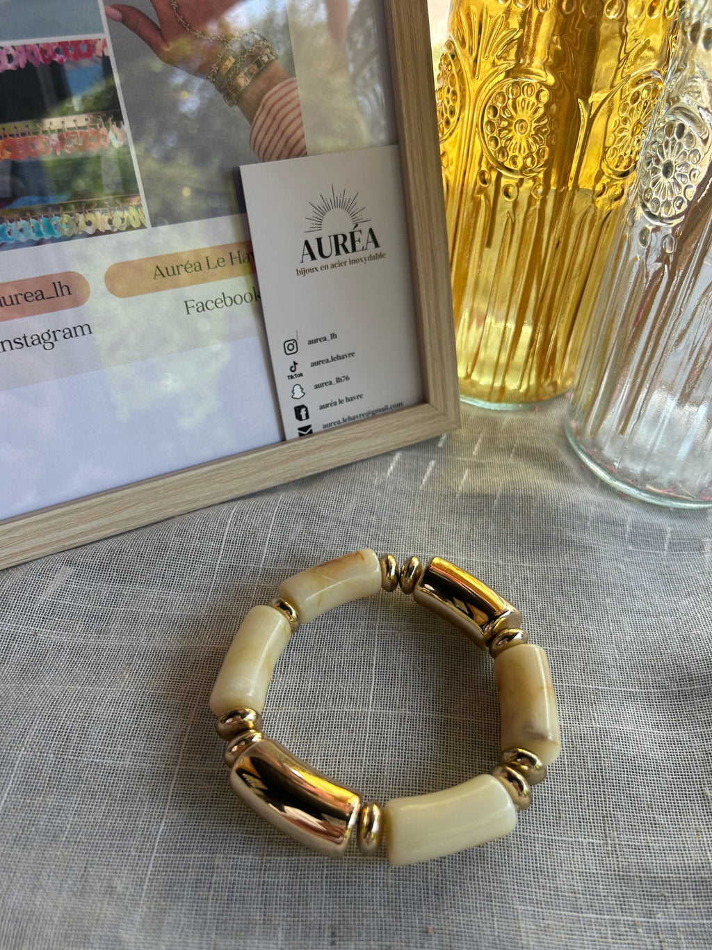 bracelet pierre beige doré