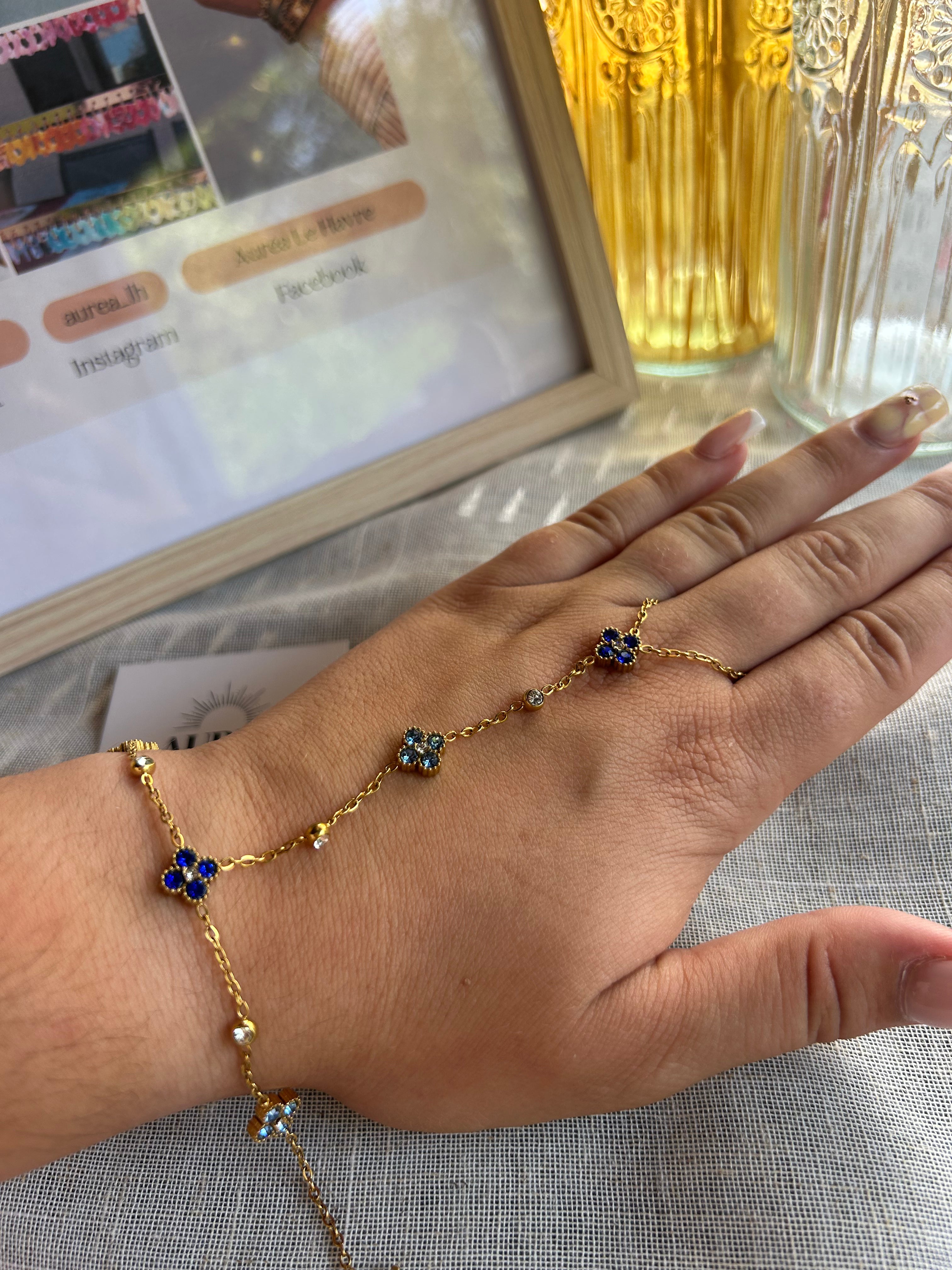 chaine de main alma bleu