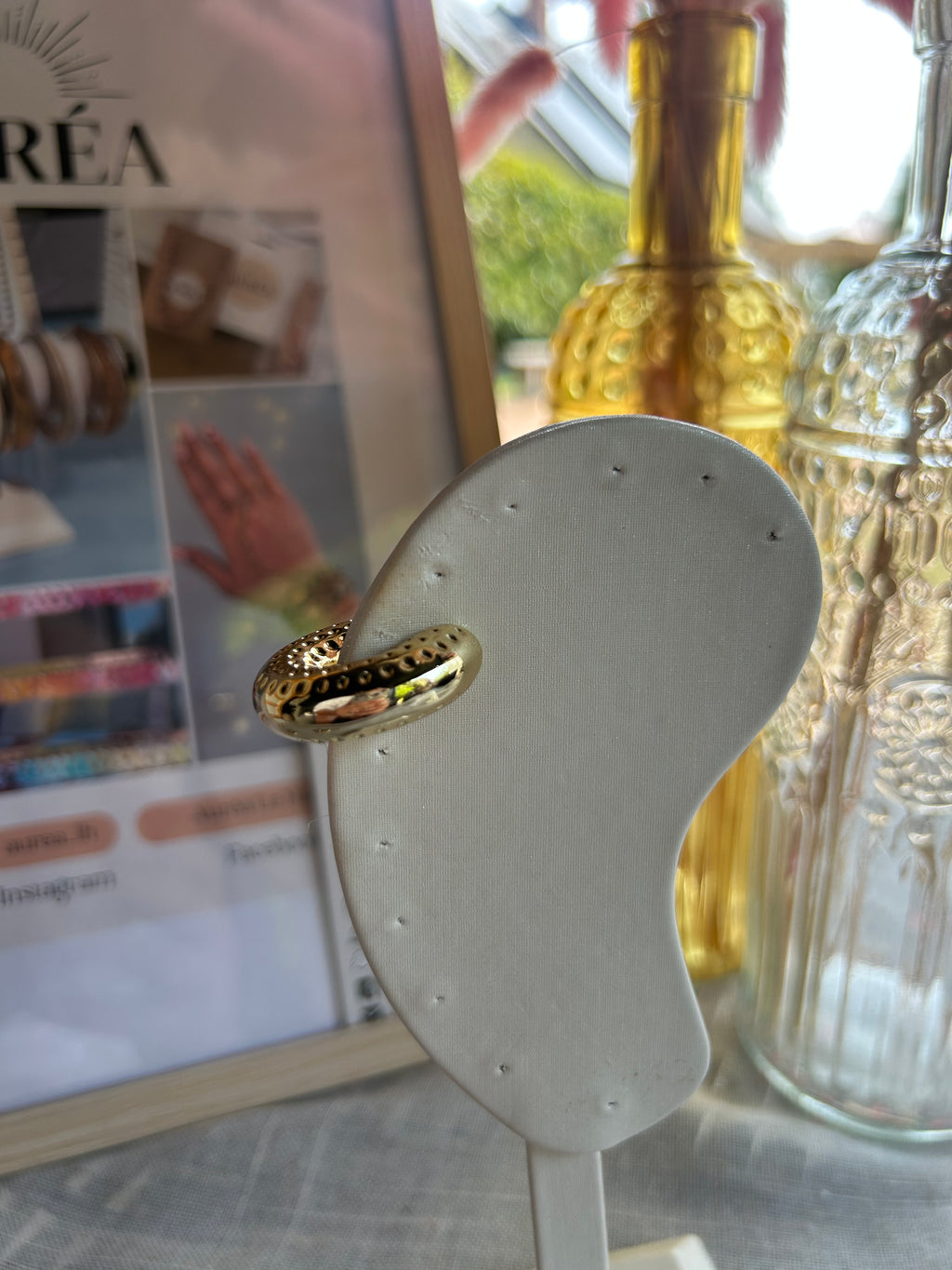 faux piercing doré